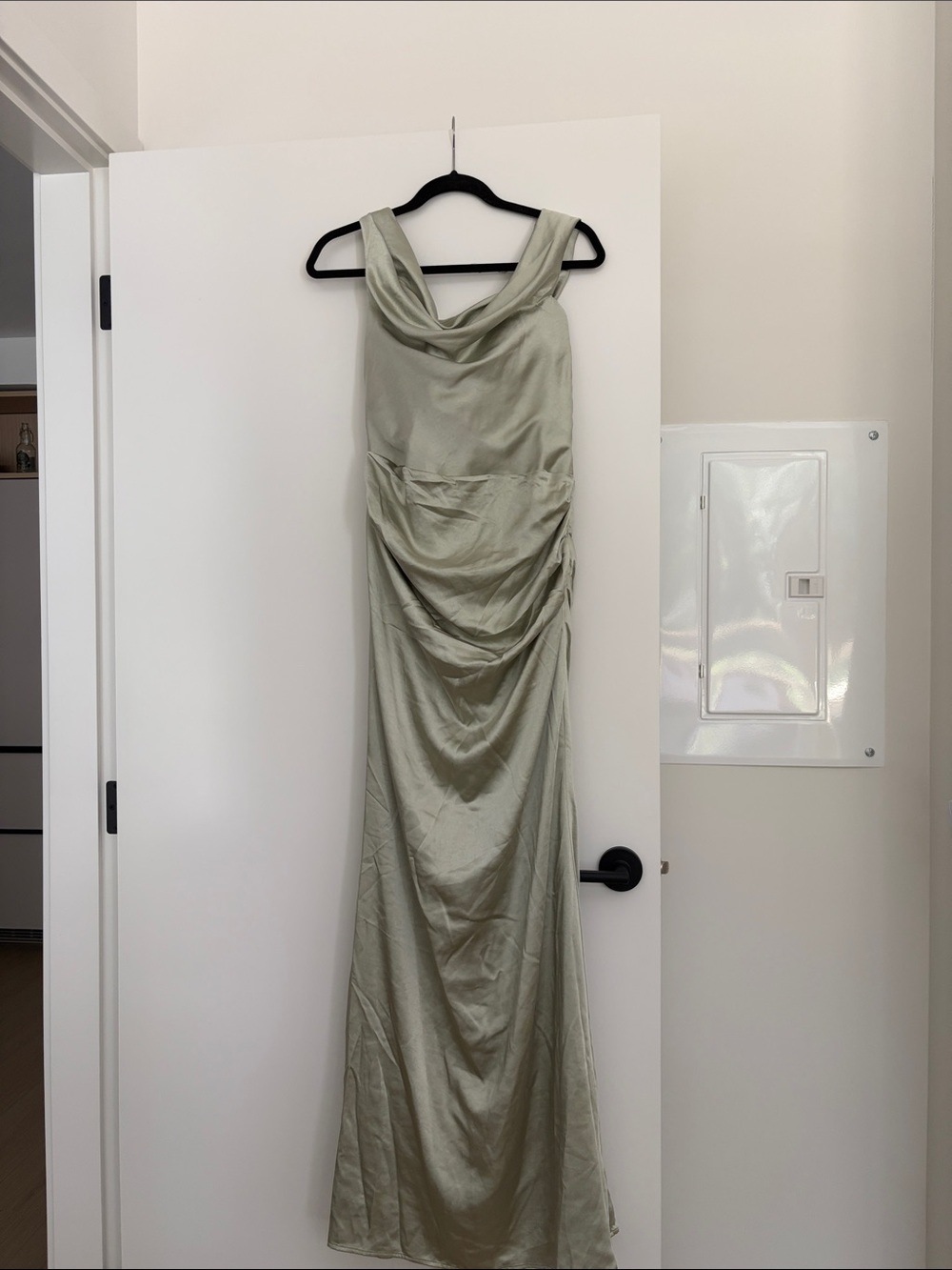 NWT Meshki Dalia Gown 🌸 - Picture 4 of 4